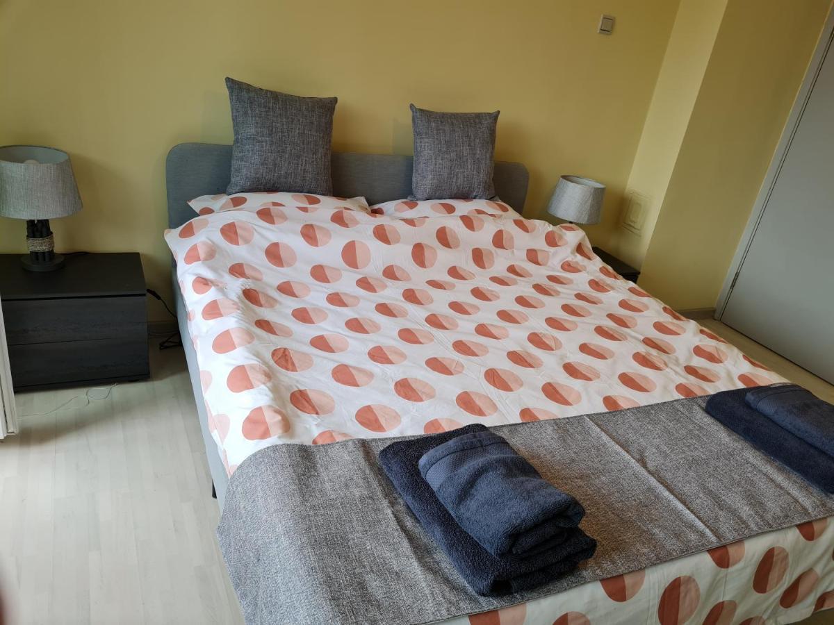 Spacious Apartment "Sunny Sofia" In The Heart Of Varna City Екстериор снимка